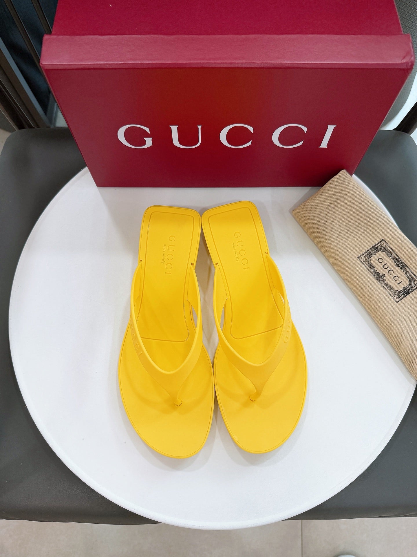 GG Sandals