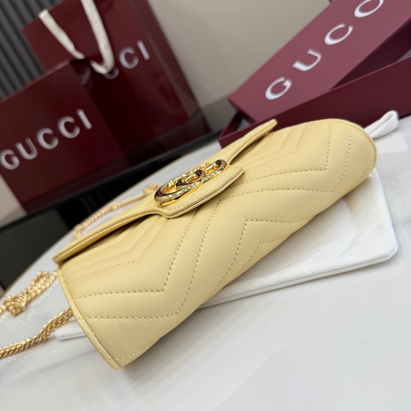 Marmont Clutch