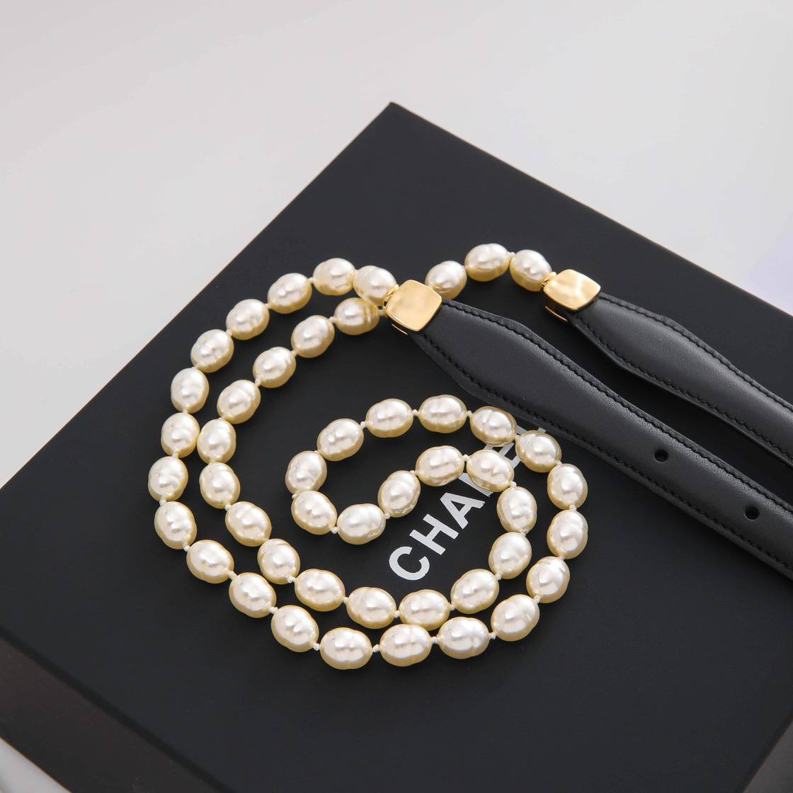 Pearl Belt