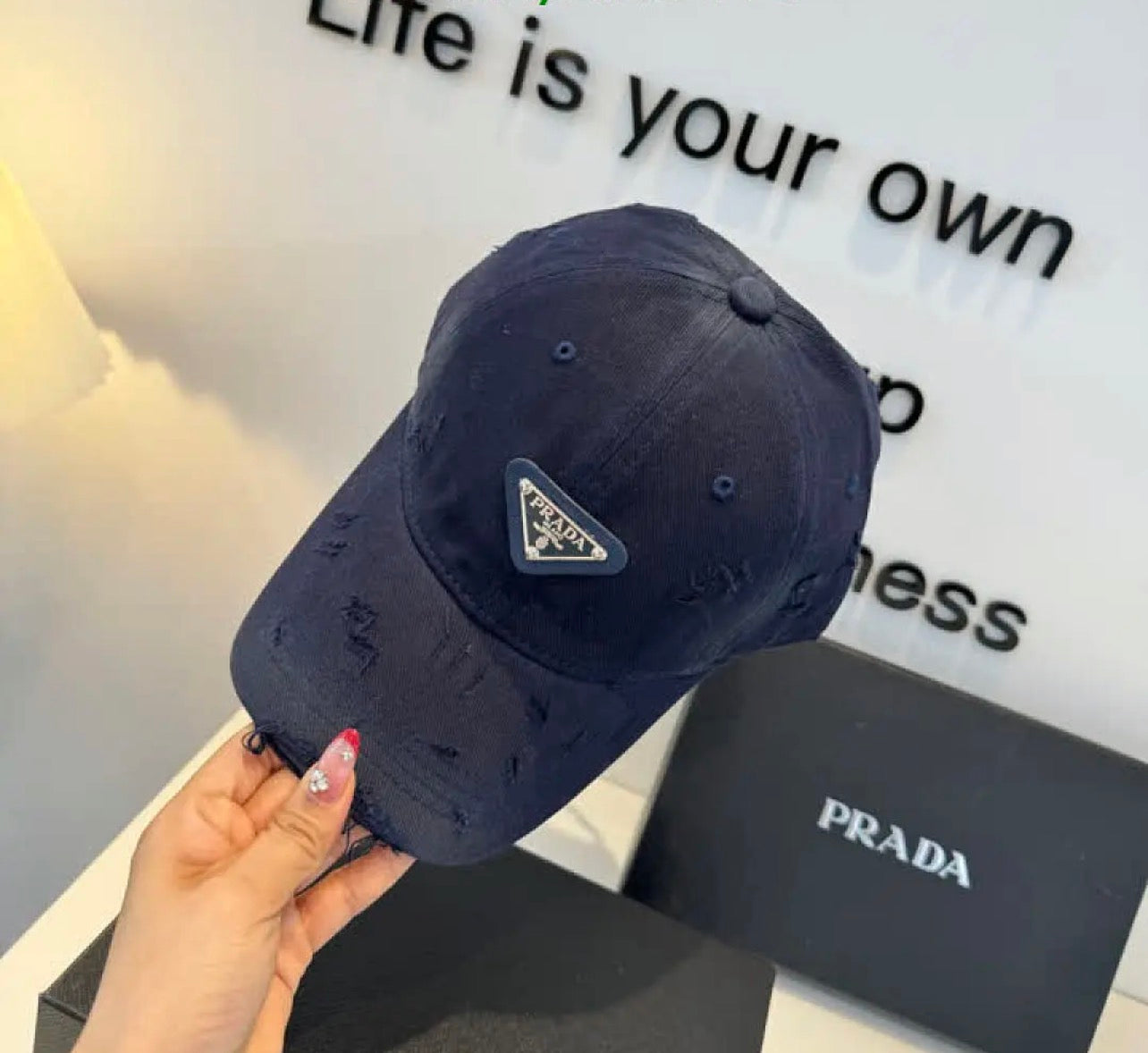 Logo Cap