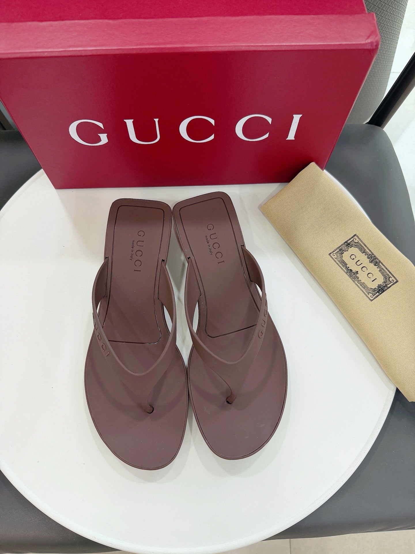 GG Sandals