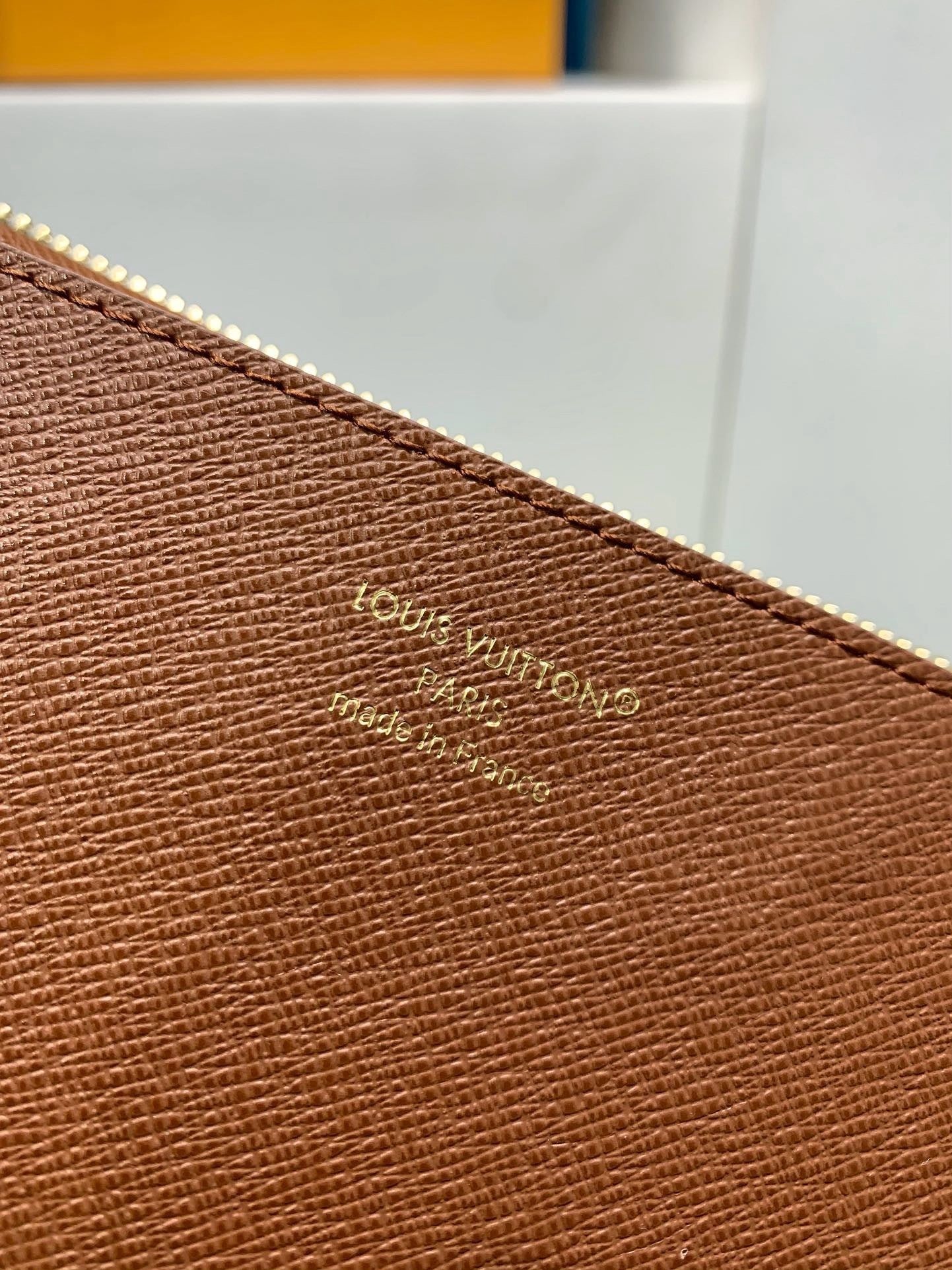 Cles Pochette