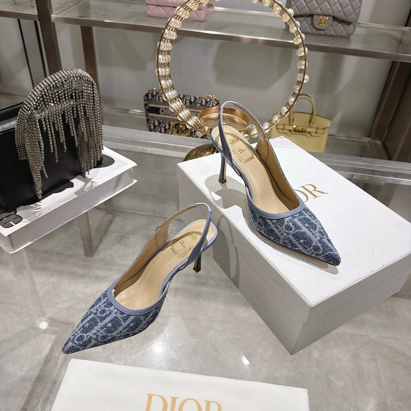 Oblique Pumps