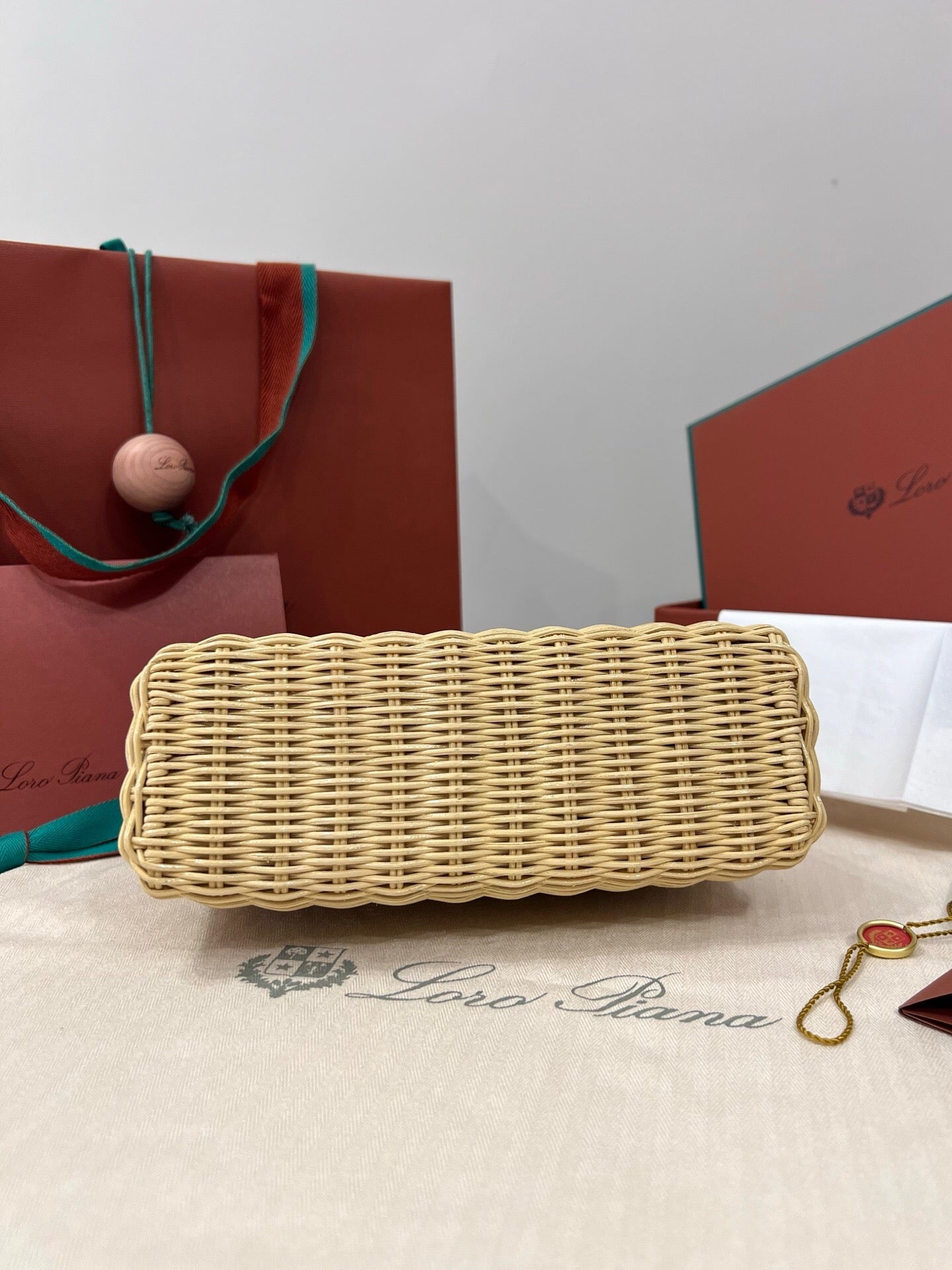 Extra Wicker Bag