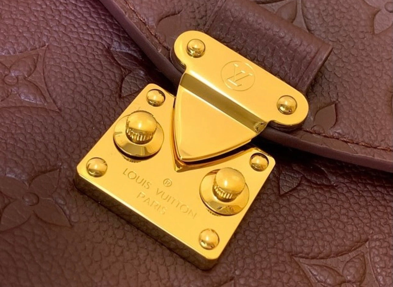 Pochette Metis