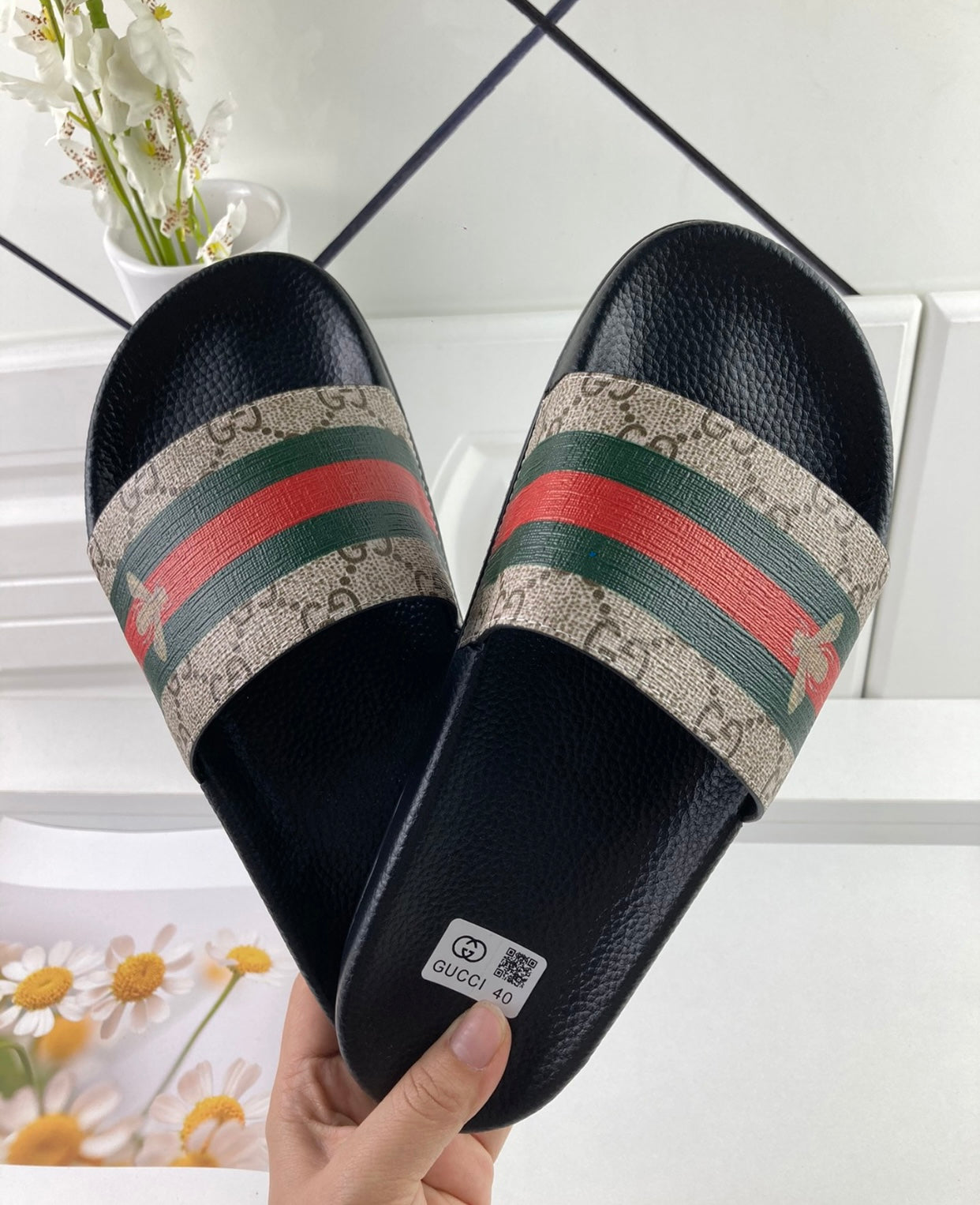 Logo Slides