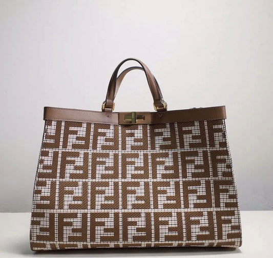 Peekaboo X Tote