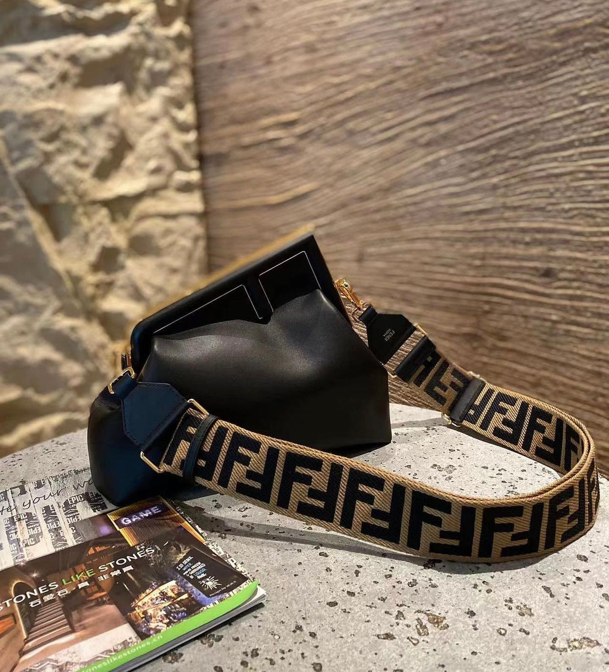 Logo Strap
