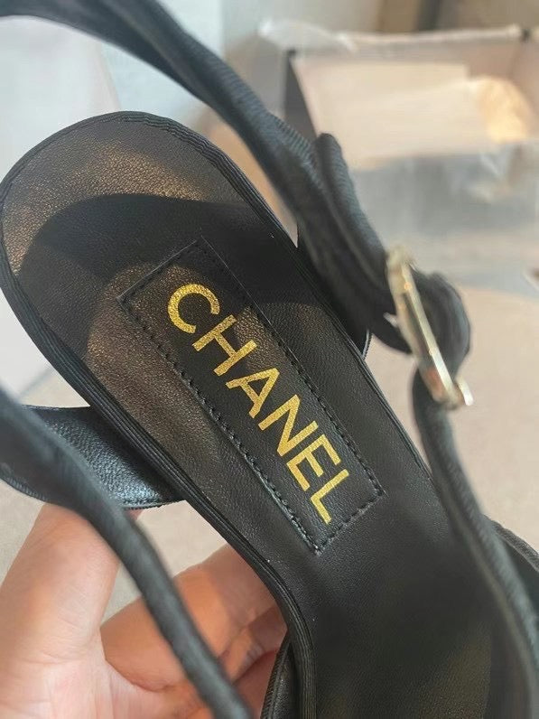 Camellia Pumps