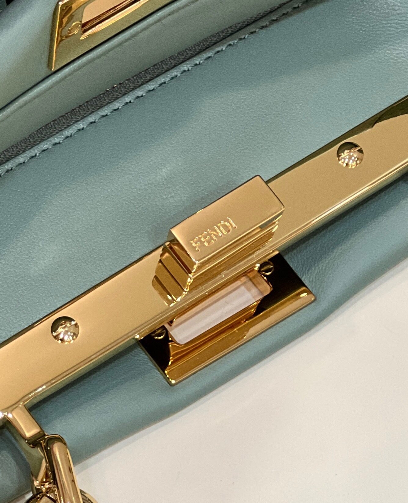 Peekaboo Mini