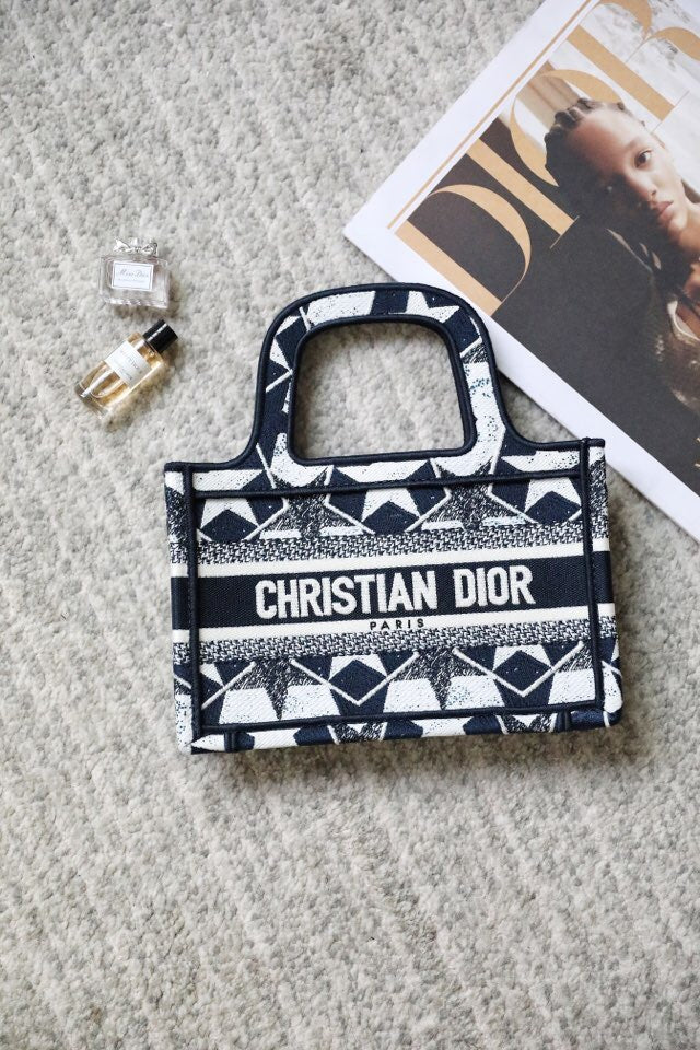 Book Tote